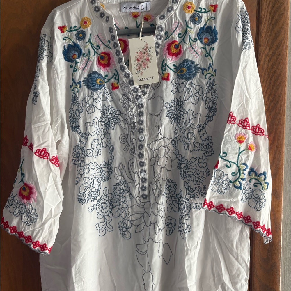 White Floral Cotton Embroidered 3/4 sleeve Tunic women’s size L